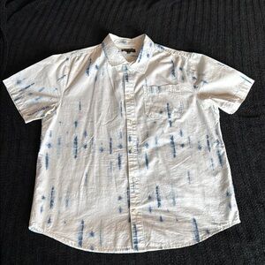 Men's White and Blue Short Sleeve Shirt L